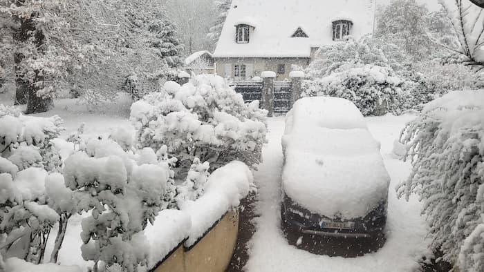 Jusqu'à 30 cm de neige en Île-de-France ! Devinez quand ?